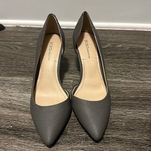 Brand new never worn BCBG heels
